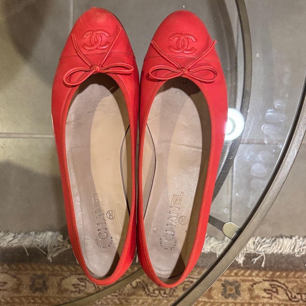 CHANEL  Red Flats with Bow Detail